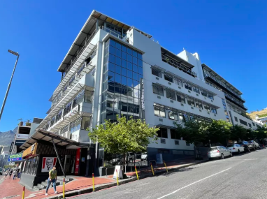 To Let 2 Bedroom Property for Rent in Green Point Western Cape